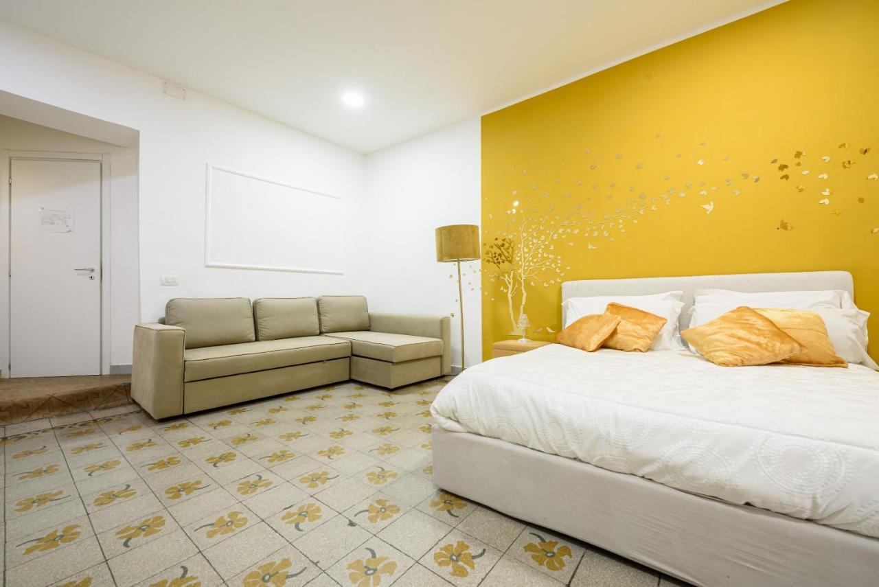 Random B&B Napoli Eksteriør bilde