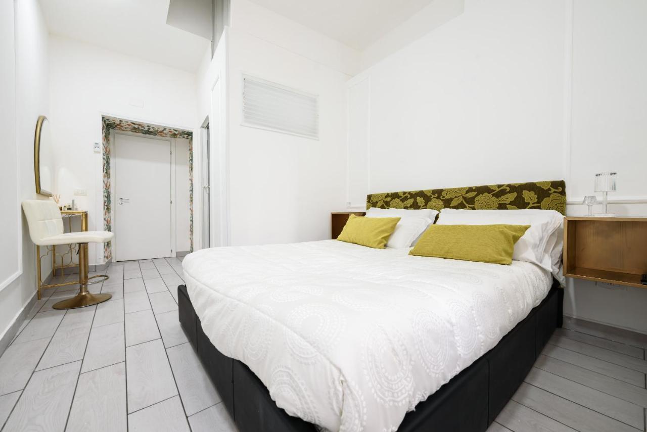 Random B&B Napoli Eksteriør bilde